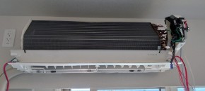 パナソニック製2017年お掃除機能付きエアコンCS-X568C2でした